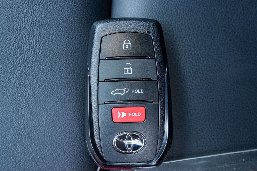 Thumbnail: 2024 Toyota Venza - 18