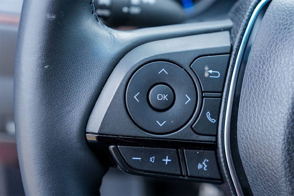 Thumbnail: 2024 Toyota Venza - 26