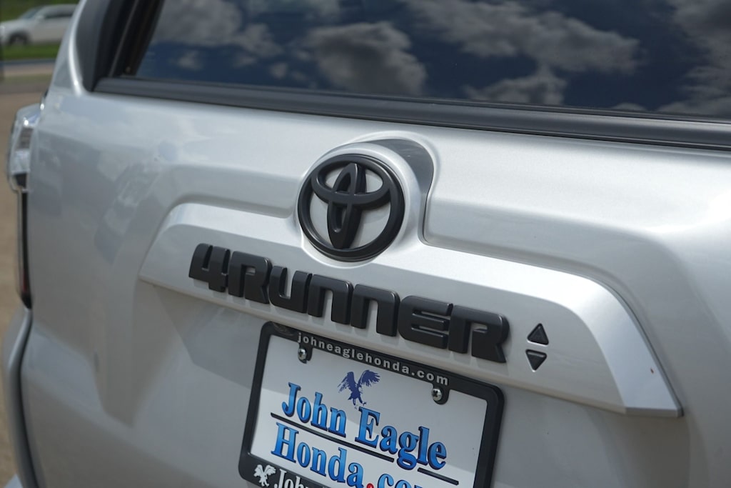 Thumbnail: 2023 Toyota 4Runner - 7