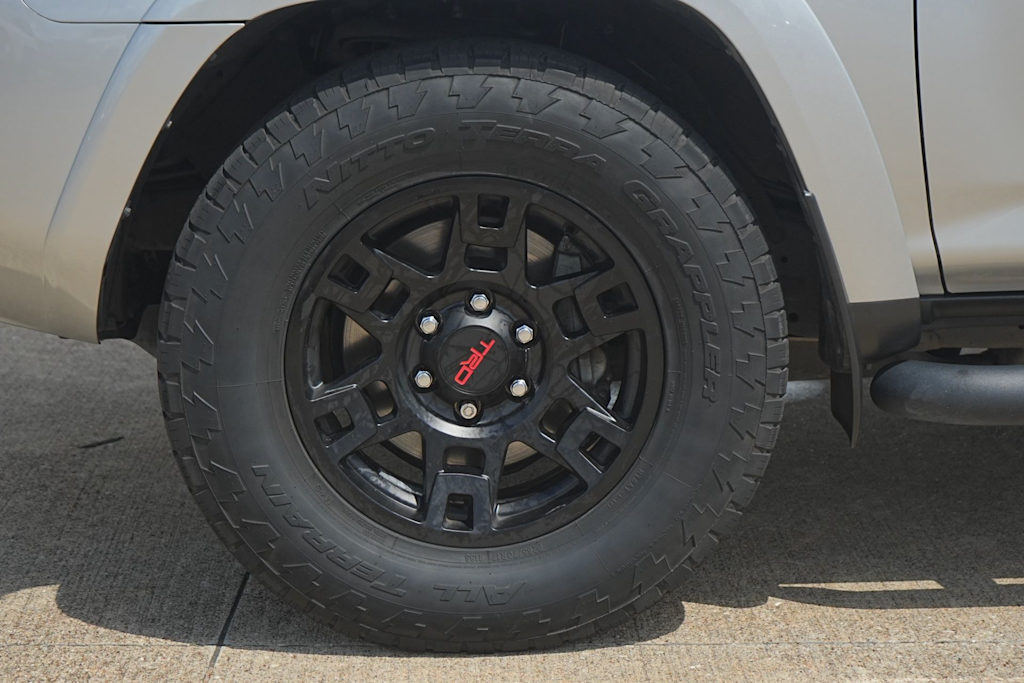 Thumbnail: 2023 Toyota 4Runner - 8