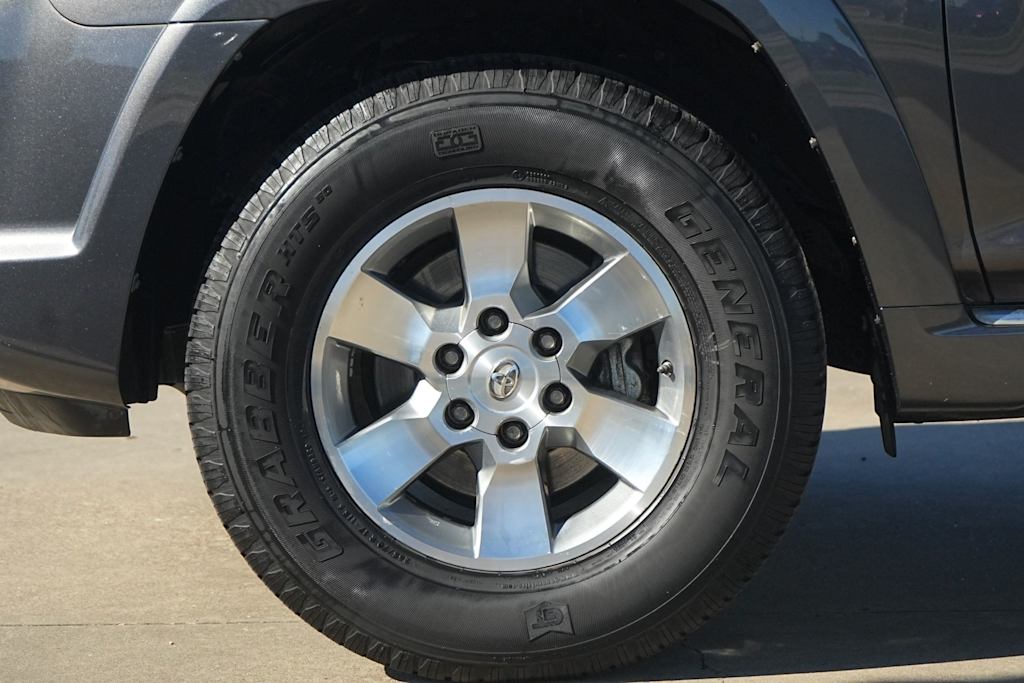 Thumbnail: 2013 Toyota 4Runner - 8