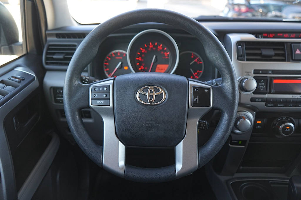 Thumbnail: 2013 Toyota 4Runner - 14