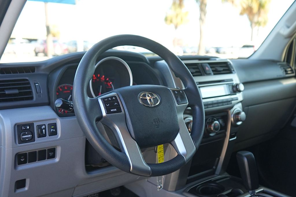 Thumbnail: 2013 Toyota 4Runner - 2