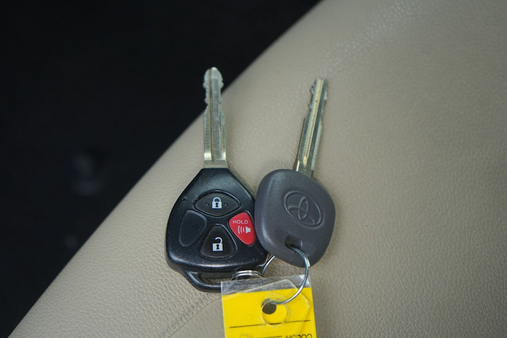 Thumbnail: 2015 Toyota 4Runner - 19