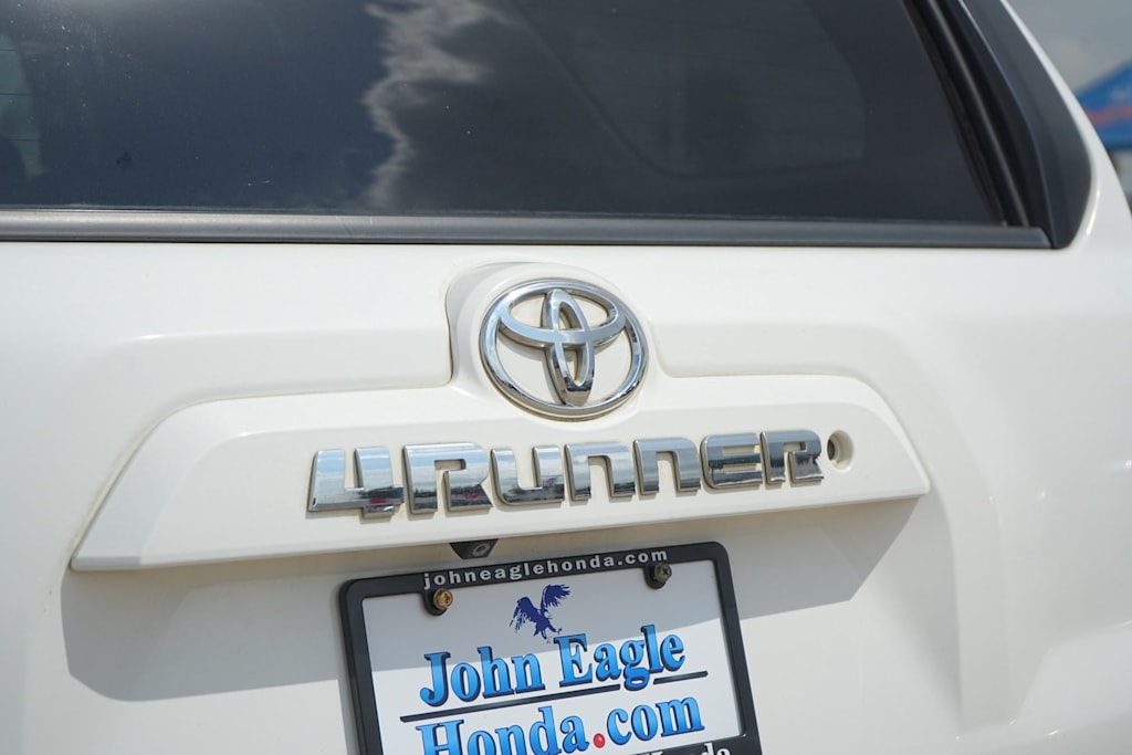 Thumbnail: 2015 Toyota 4Runner - 7