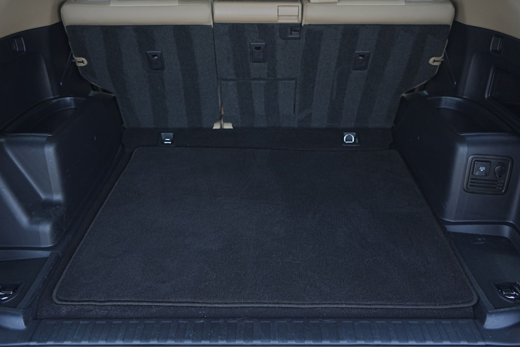 Thumbnail: 2015 Toyota 4Runner - 18