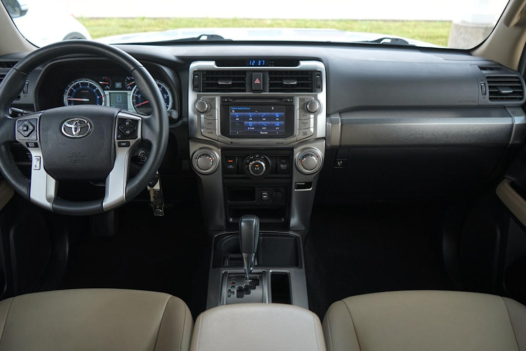 Thumbnail: 2015 Toyota 4Runner - 10