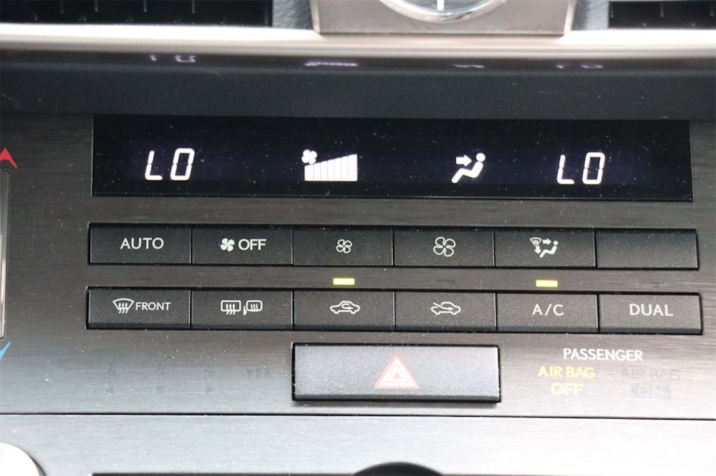 Thumbnail: 2020 Lexus IS - 24