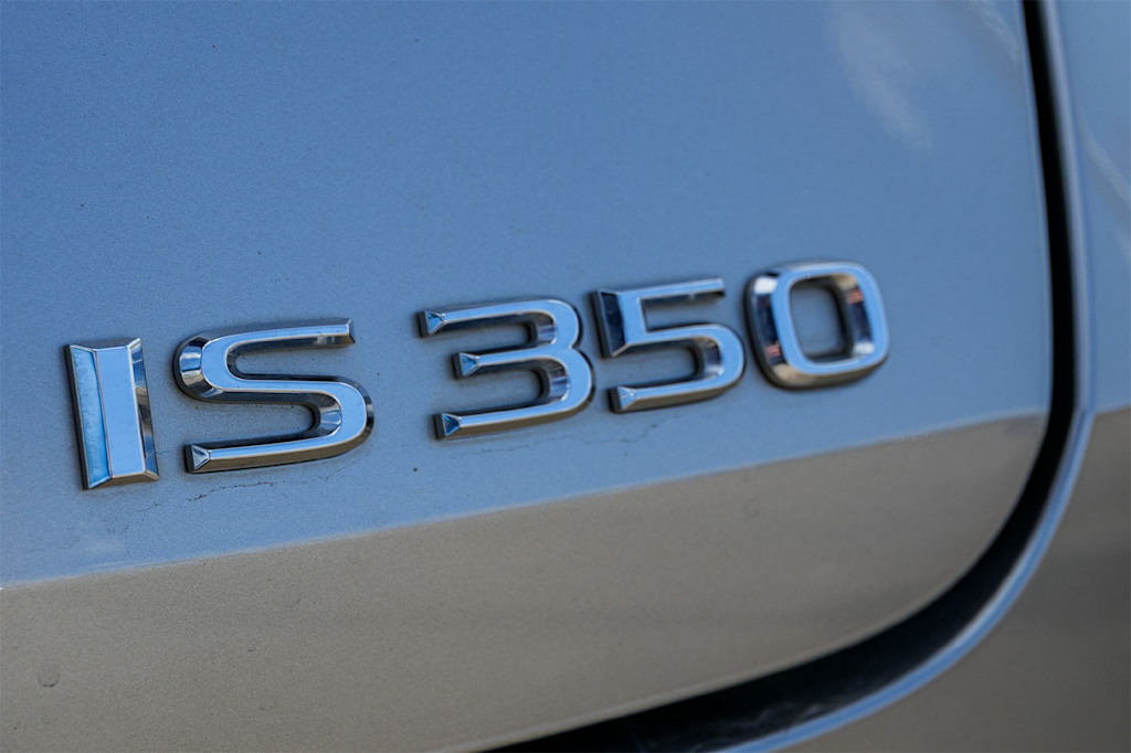 Thumbnail: 2021 Lexus IS - 7