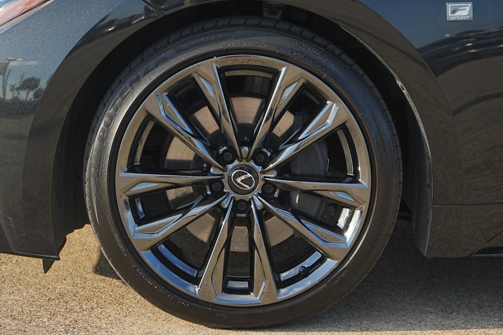 Thumbnail: 2024 Lexus ES - 8