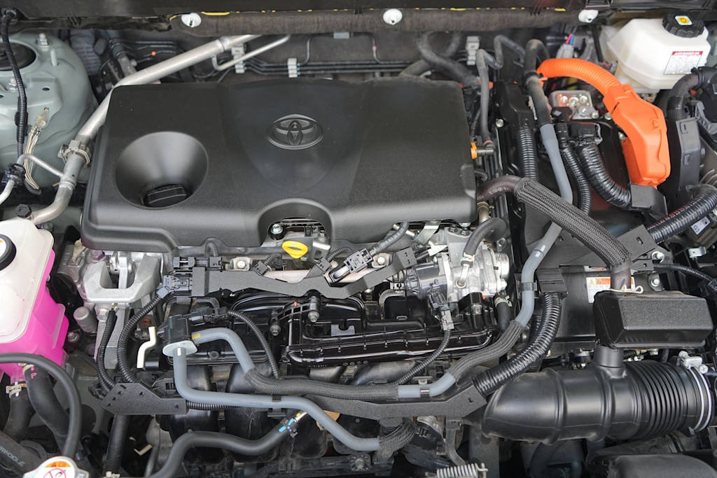 Thumbnail: 2022 Toyota RAV4 - 8