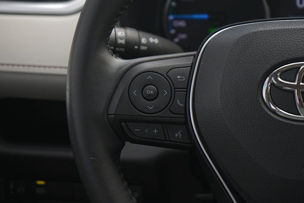 Thumbnail: 2022 Toyota RAV4 - 23