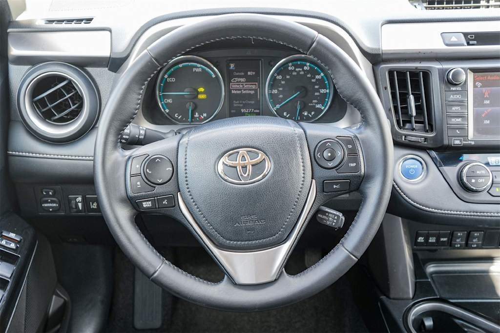 Thumbnail: 2016 Toyota RAV4 - 14