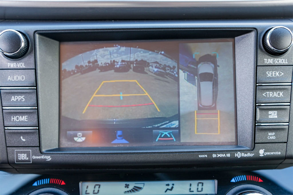 Thumbnail: 2016 Toyota RAV4 - 25