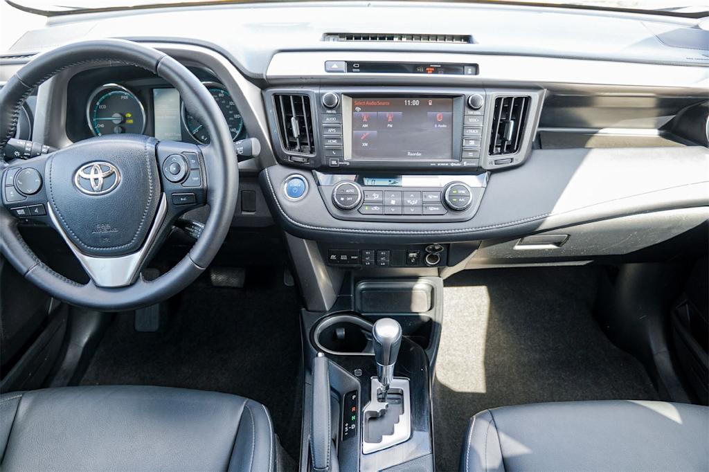 Thumbnail: 2016 Toyota RAV4 - 10