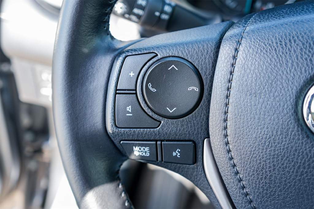 Thumbnail: 2016 Toyota RAV4 - 26