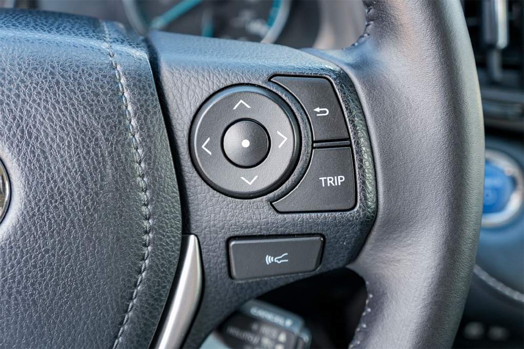 Thumbnail: 2016 Toyota RAV4 - 27