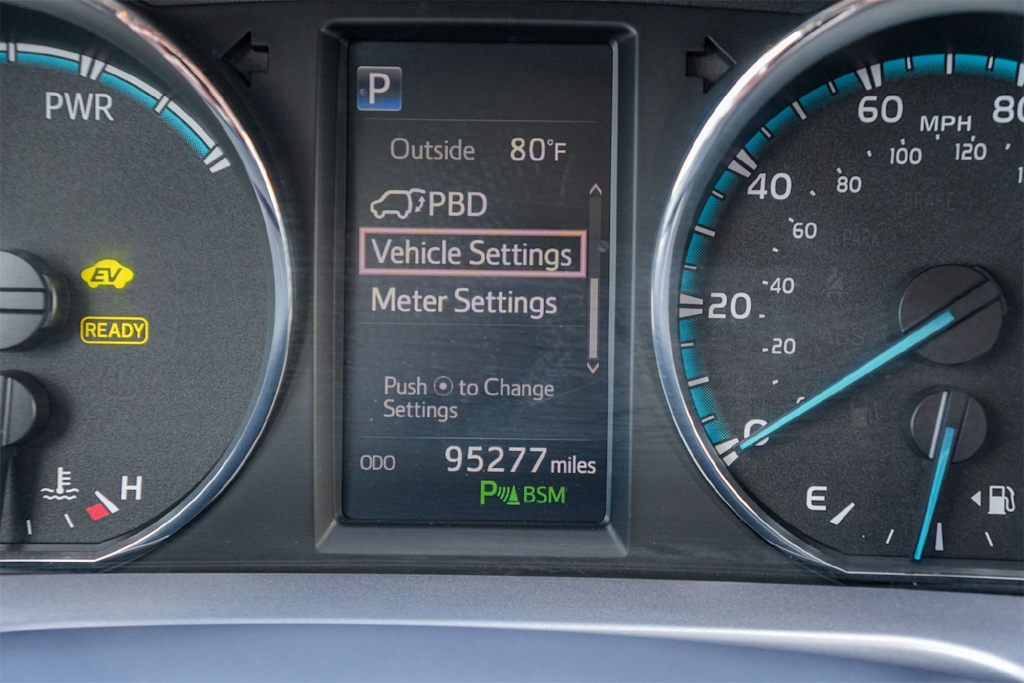 Thumbnail: 2016 Toyota RAV4 - 17