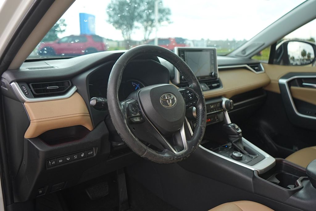 Thumbnail: 2019 Toyota RAV4 - 2