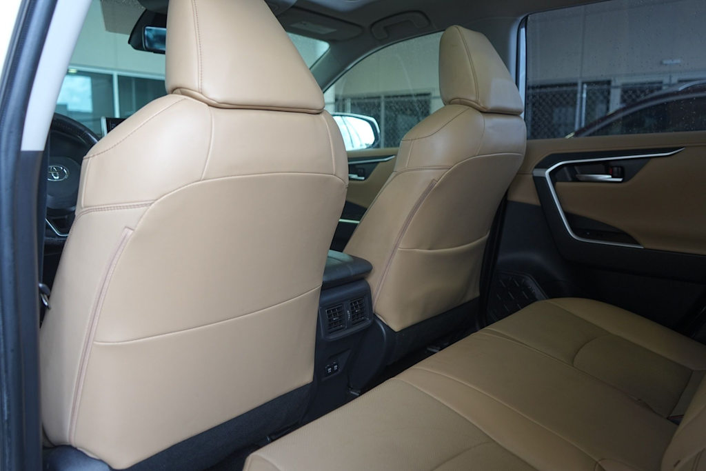 Thumbnail: 2019 Toyota RAV4 - 13