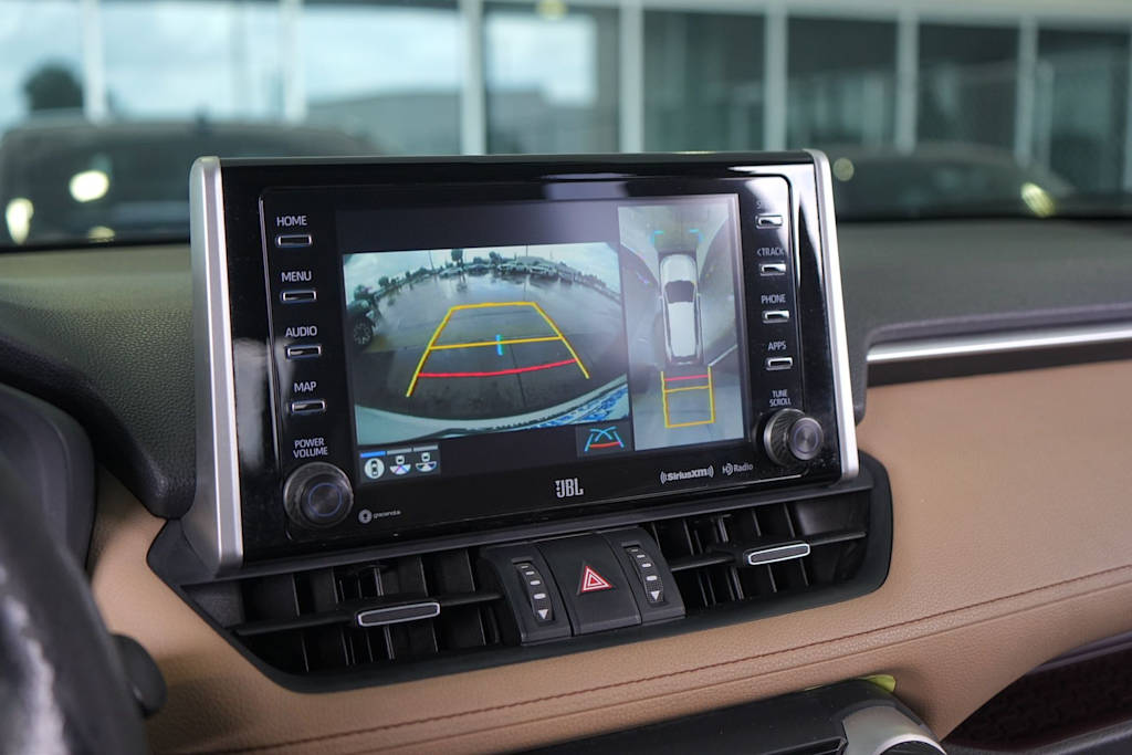 Thumbnail: 2019 Toyota RAV4 - 25