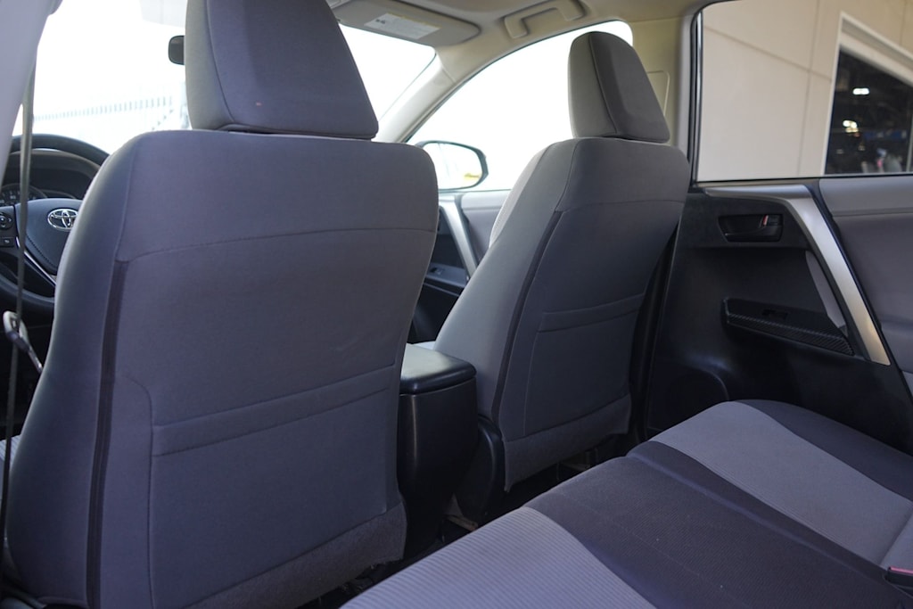 Thumbnail: 2013 Toyota RAV4 - 13