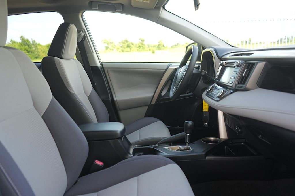 Thumbnail: 2013 Toyota RAV4 - 12