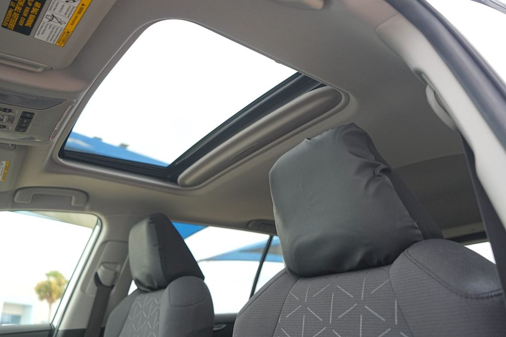 Thumbnail: 2021 Toyota RAV4 - 27