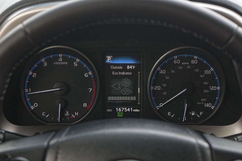 Thumbnail: 2017 Toyota RAV4 - 17