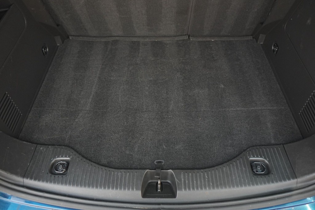 Thumbnail: 2019 Buick Encore - 18