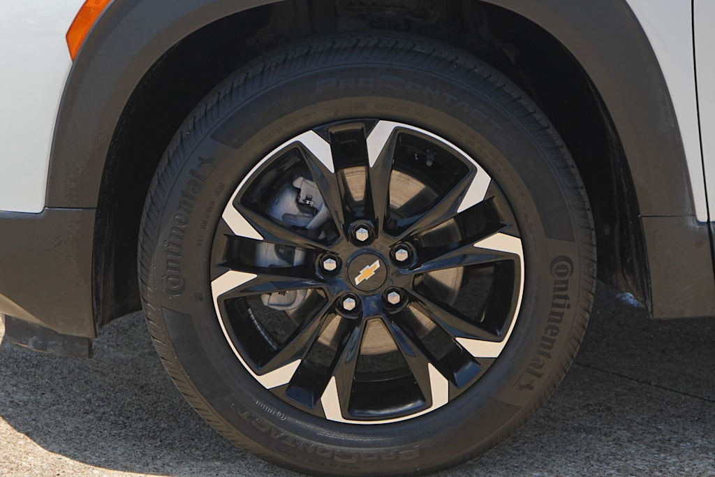 Thumbnail: 2023 Chevrolet TrailBlazer - 8