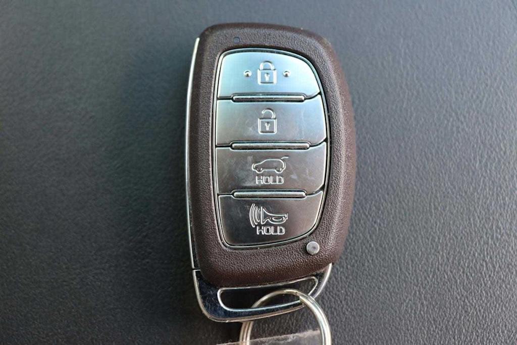 Thumbnail: 2019 Hyundai Tucson - 19