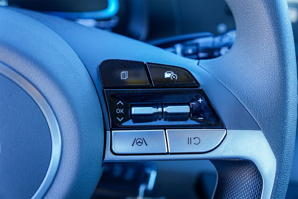 Thumbnail: 2025 Hyundai Elantra - 27