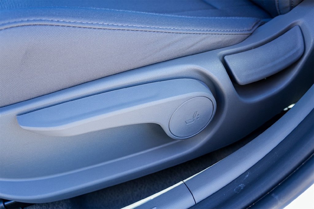 Thumbnail: 2025 Hyundai Elantra - 22