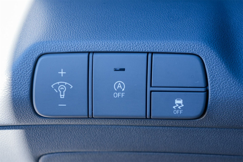 Thumbnail: 2025 Hyundai Elantra - 24