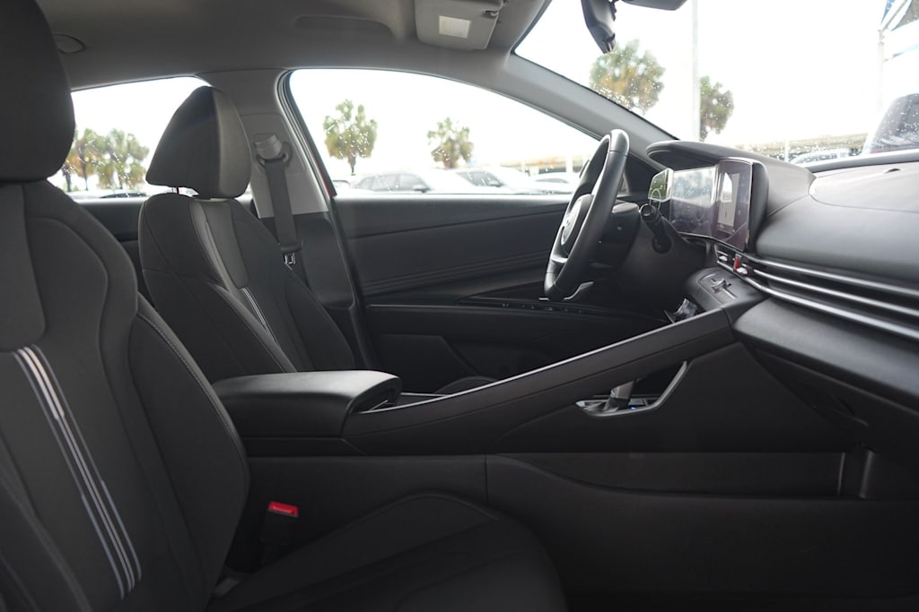 Thumbnail: 2023 Hyundai Elantra - 12