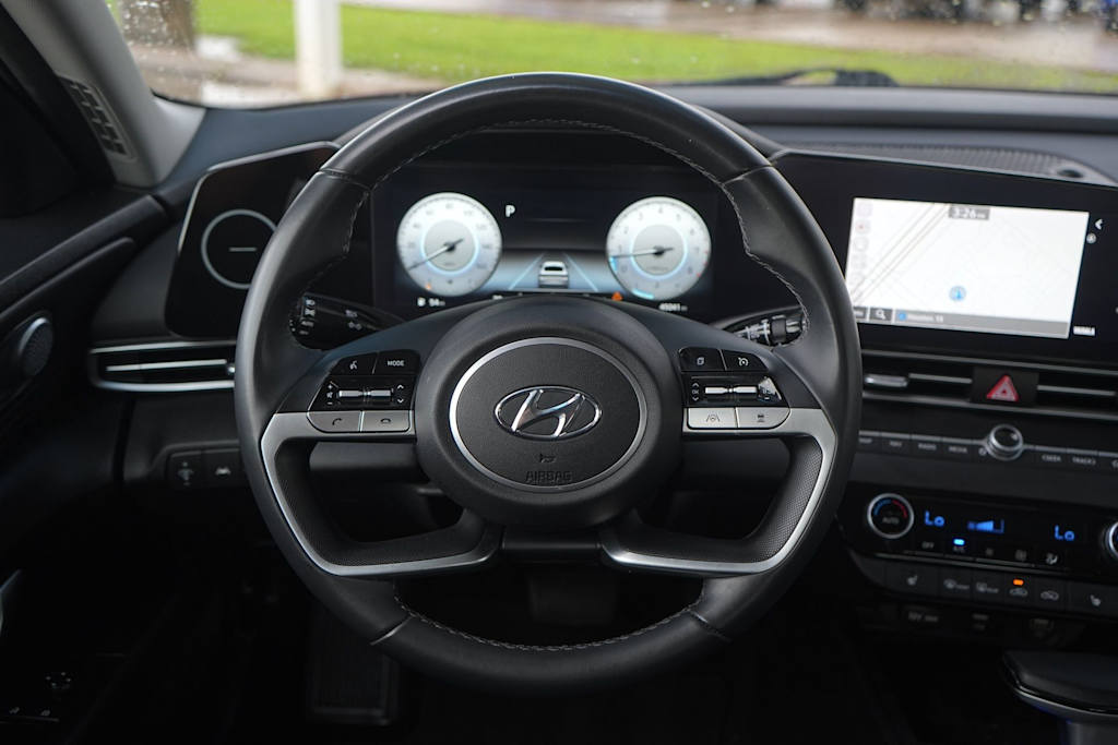 Thumbnail: 2023 Hyundai Elantra - 14