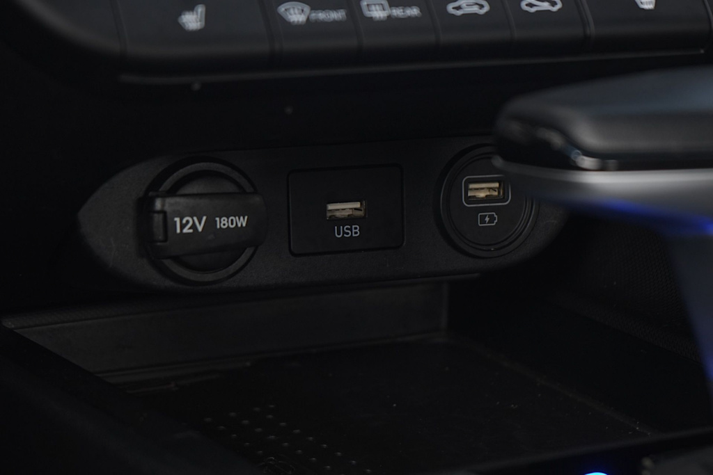 Thumbnail: 2023 Hyundai Elantra - 24
