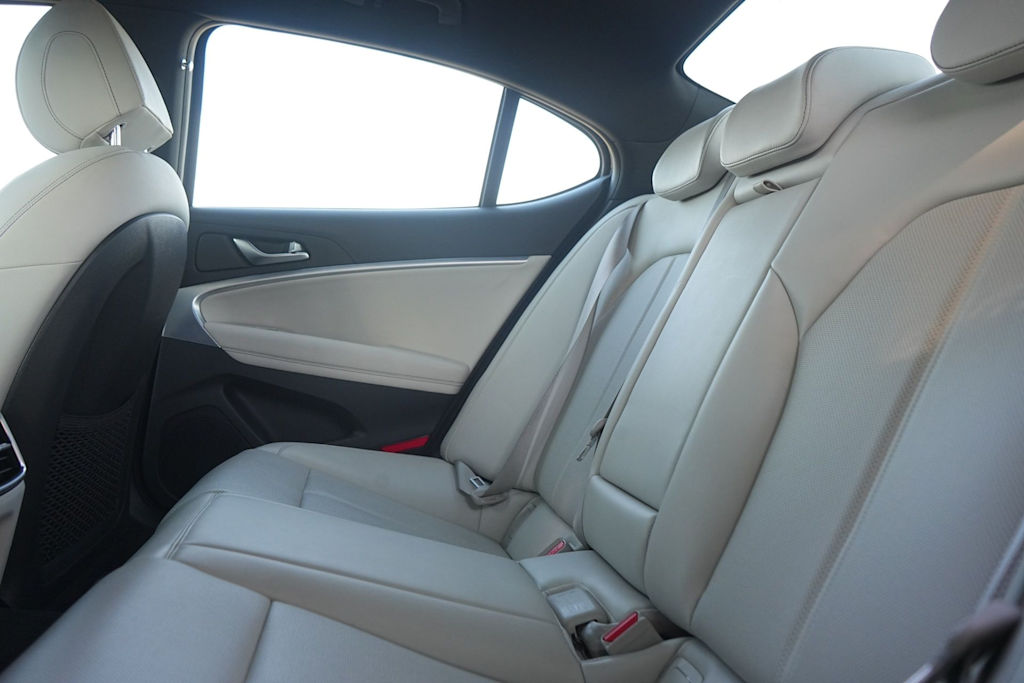 Thumbnail: 2024 Genesis G70 - 20