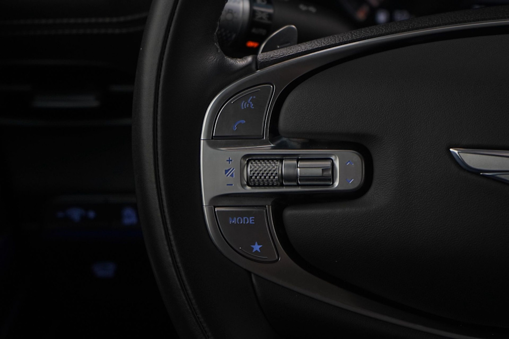 Thumbnail: 2021 Genesis GV80 - 21