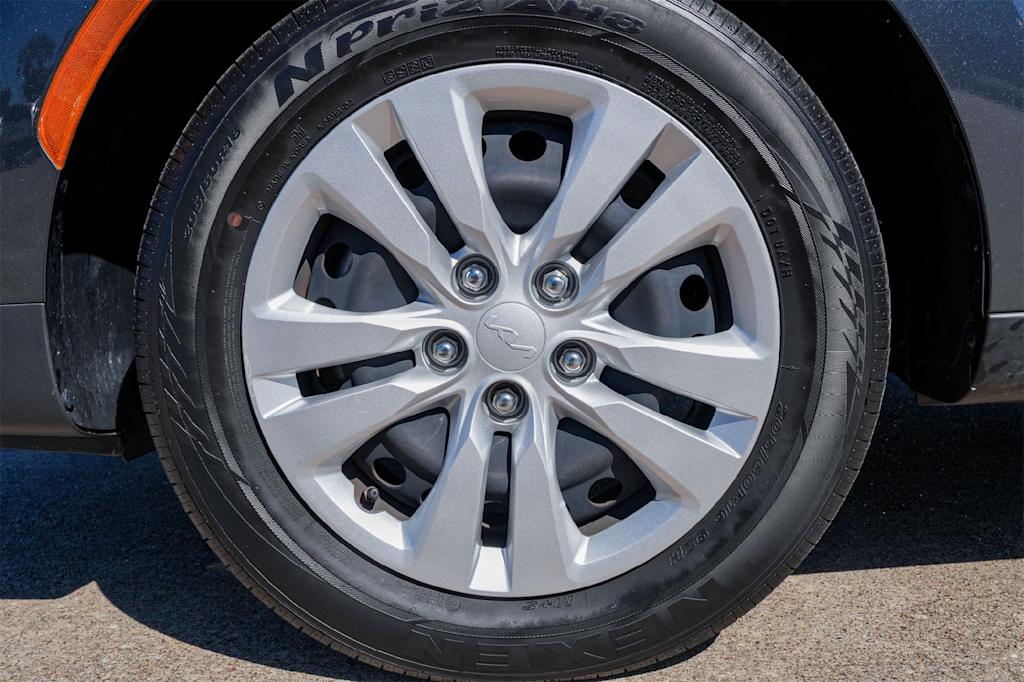 Thumbnail: 2023 Kia Soul - 8