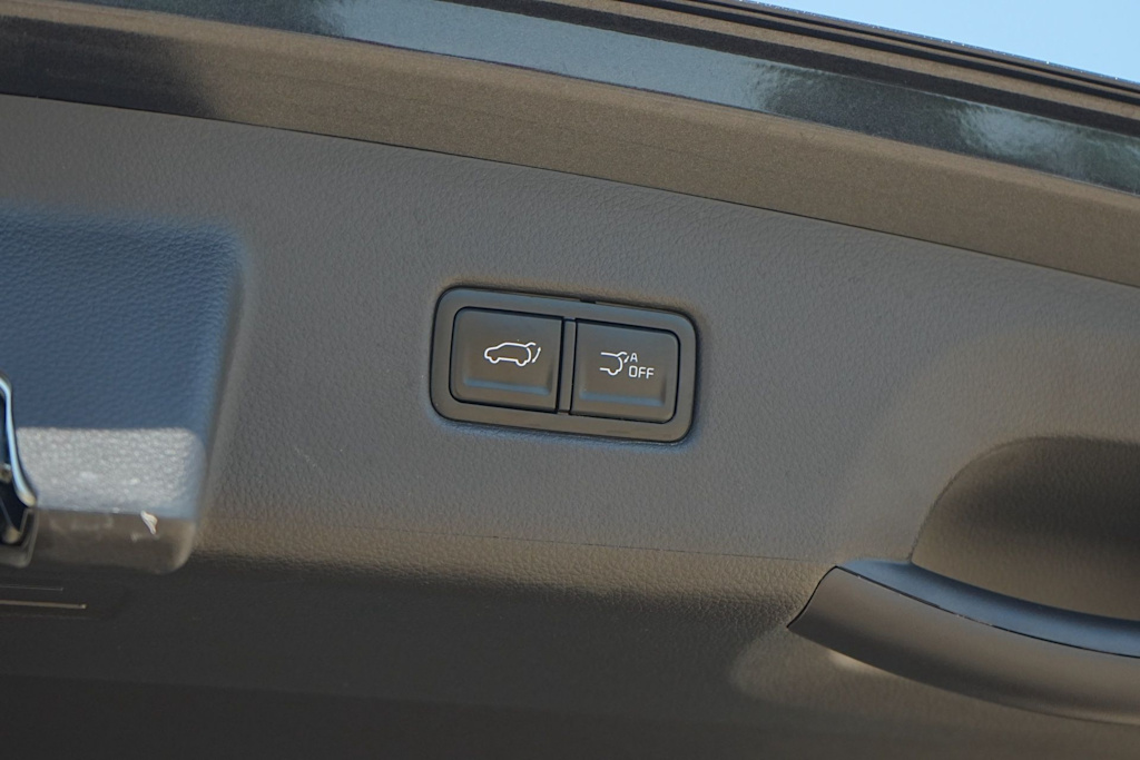 Thumbnail: 2026 Kia Carnival - 28
