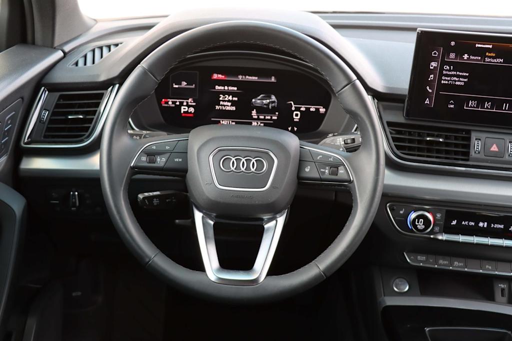 Thumbnail: 2025 Audi Q5 - 15