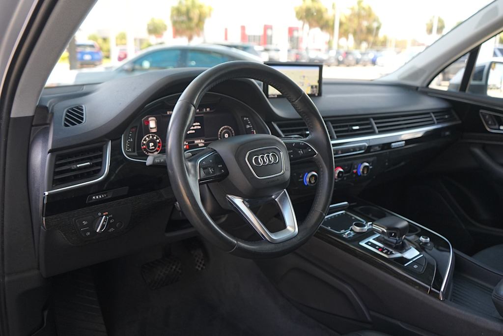Thumbnail: 2019 Audi Q7 - 2