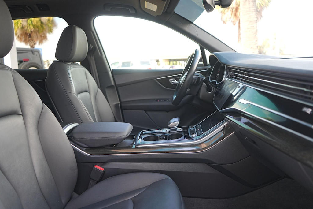 Thumbnail: 2021 Audi Q7 - 12