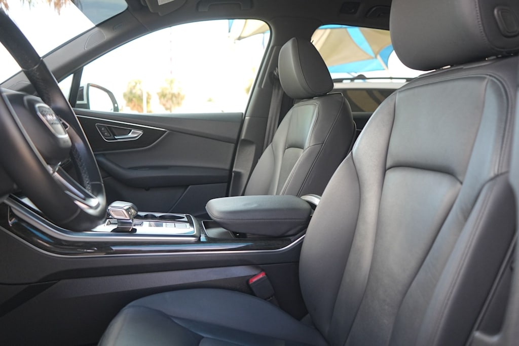 Thumbnail: 2021 Audi Q7 - 11