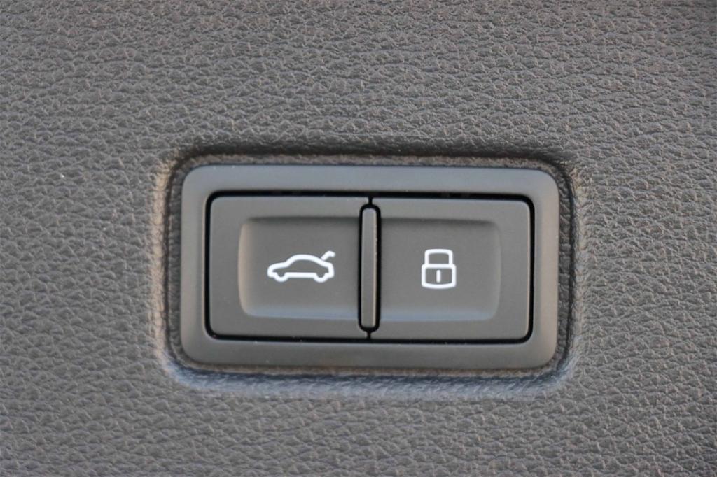 Thumbnail: 2024 Audi Q7 - 27