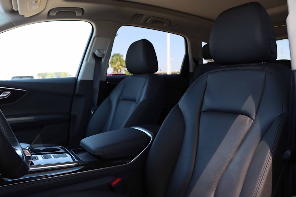 Thumbnail: 2024 Audi Q7 - 10