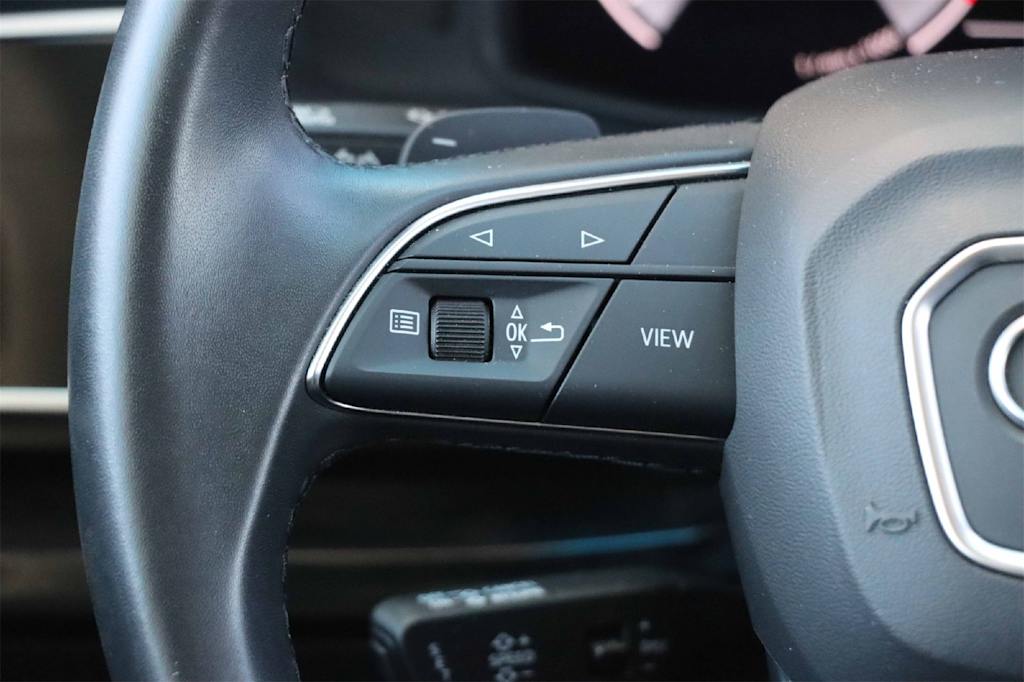 Thumbnail: 2024 Audi Q7 - 24