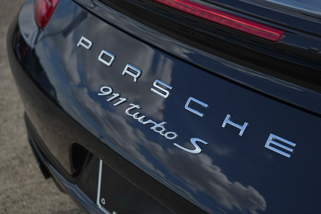 Thumbnail: 2015 Porsche 911 - 7